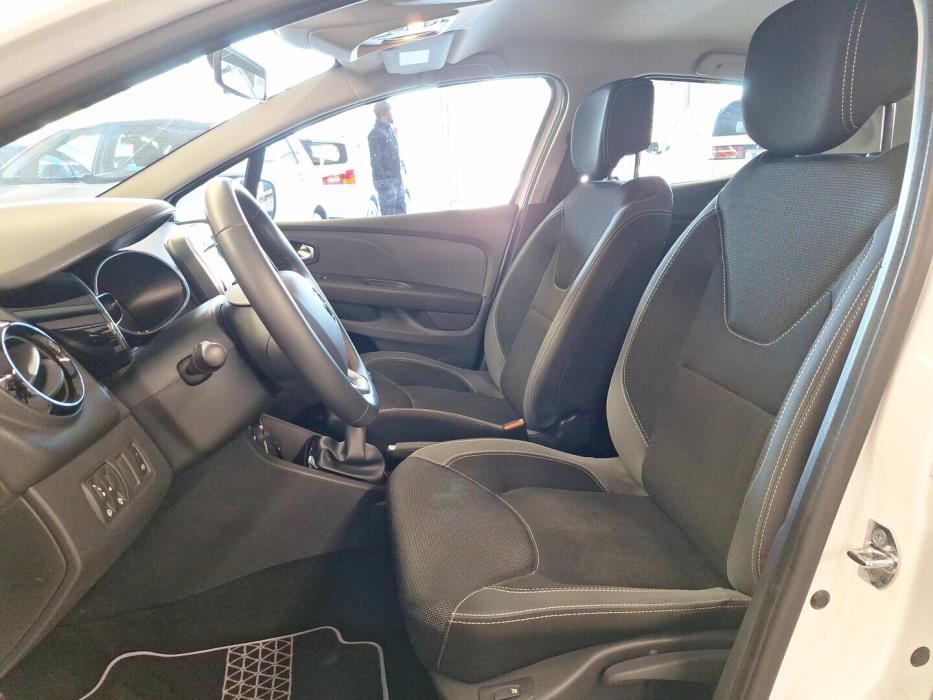 RENAULT Clio 2016