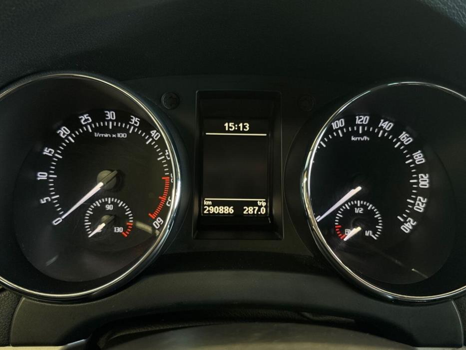 SKODA Yeti 2011