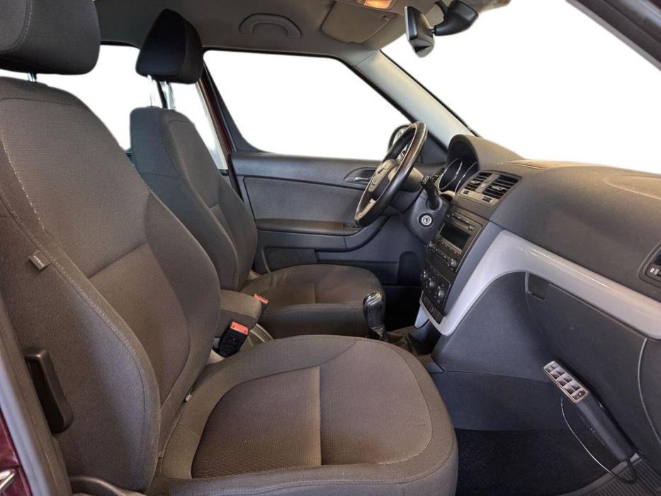 SKODA Yeti 2011