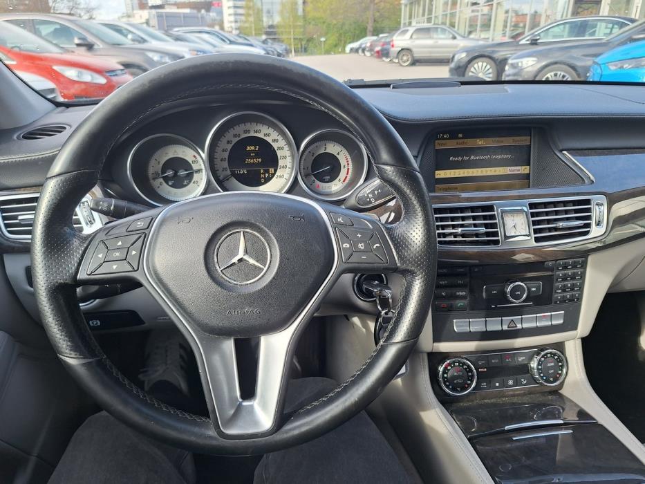 MERCEDES-BENZ CLS 2011