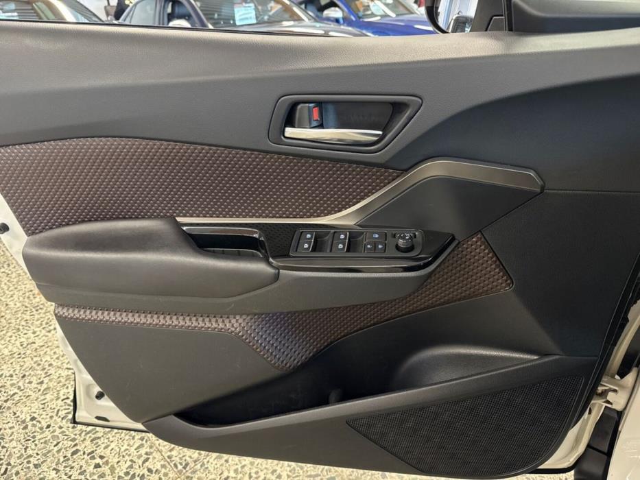 TOYOTA C-HR 2017