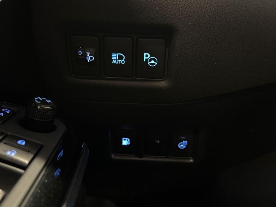 TOYOTA C-HR 2017