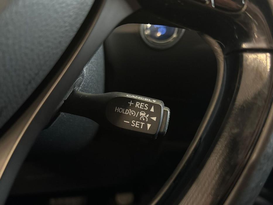 TOYOTA C-HR 2017
