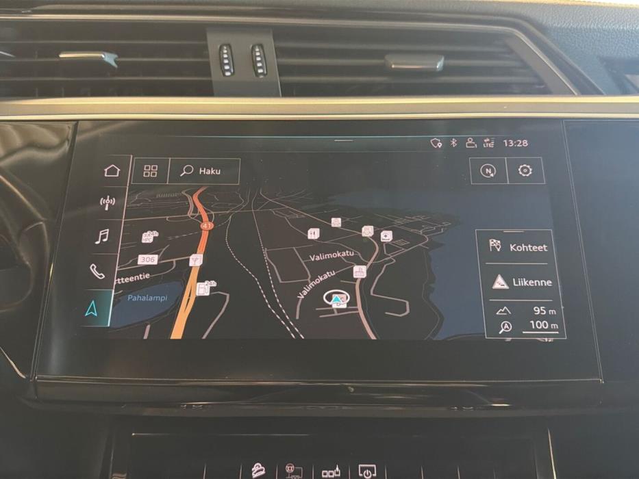 AUDI e-tron 2020