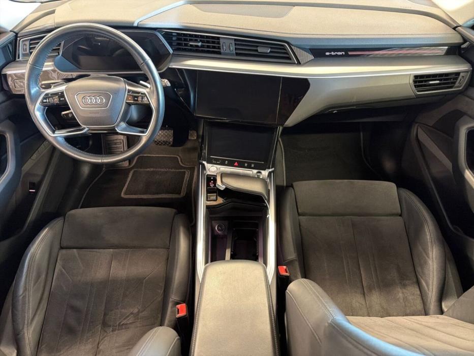 AUDI e-tron 2020