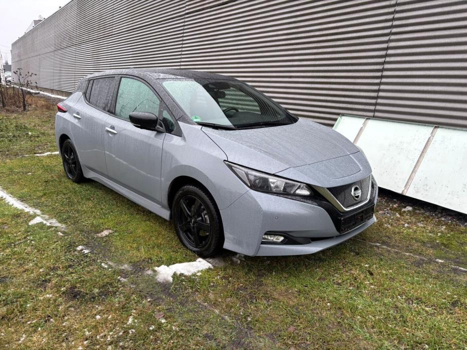 NISSAN Leaf 2021