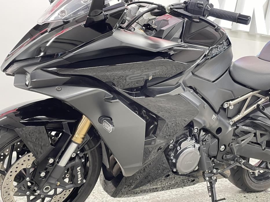 SUZUKI GSX-S 2022
