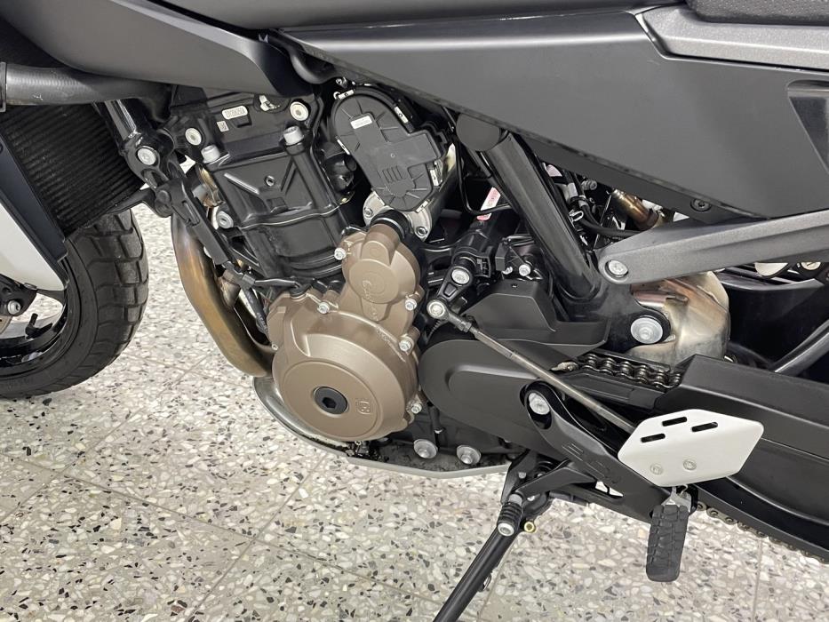 HUSQVARNA SVARTPILEN 2024