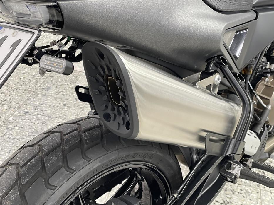 HUSQVARNA SVARTPILEN 2024