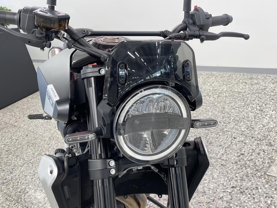 HUSQVARNA SVARTPILEN 2024