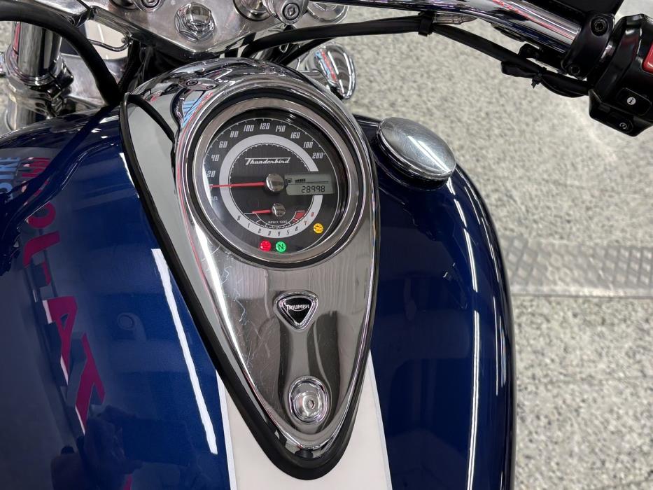 TRIUMPH Thunderbird 2010