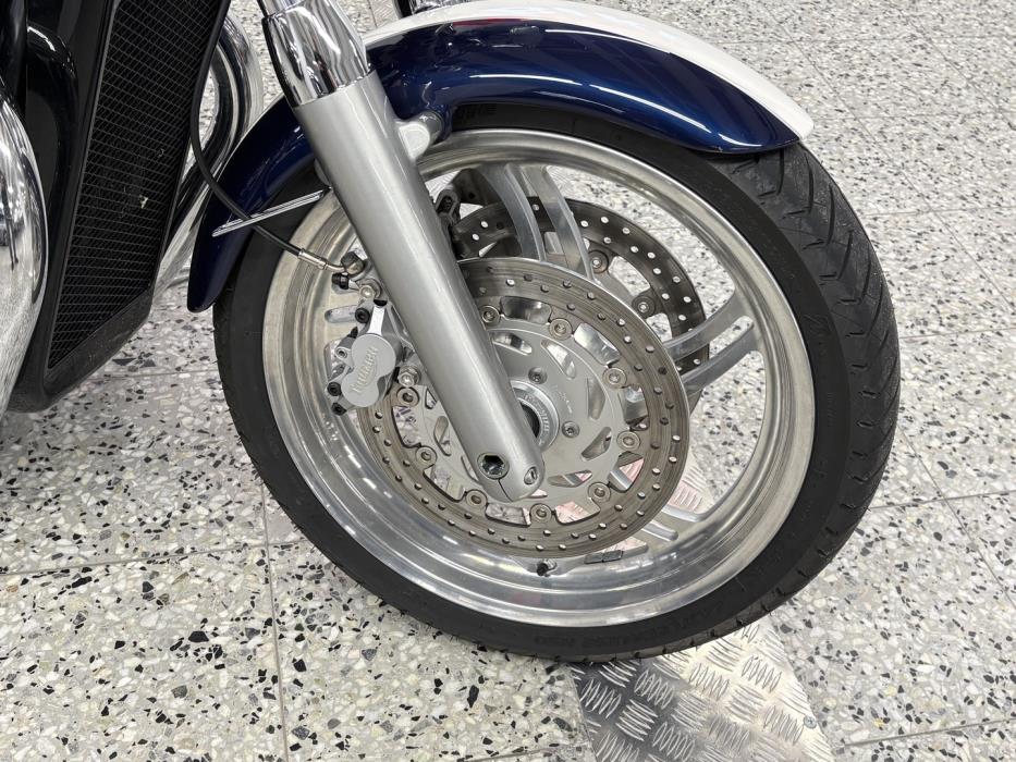 TRIUMPH Thunderbird 2010