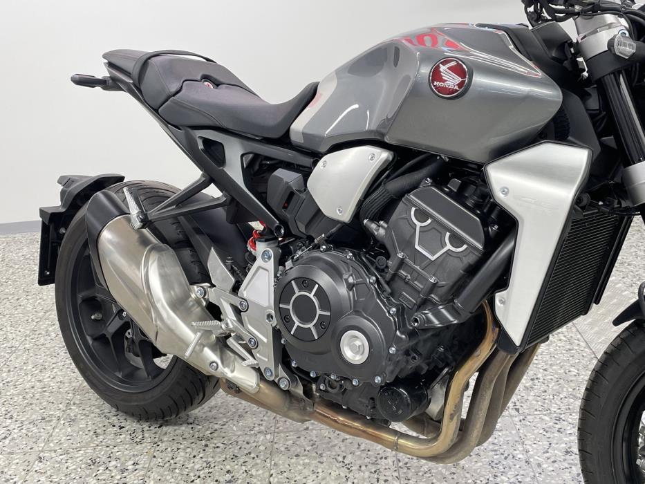 HONDA CB 2019