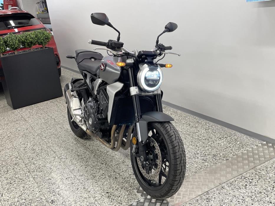 HONDA CB 2019
