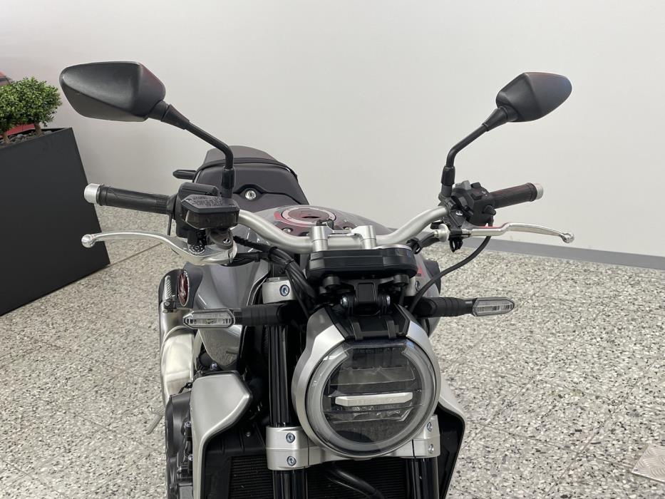 HONDA CB 2019