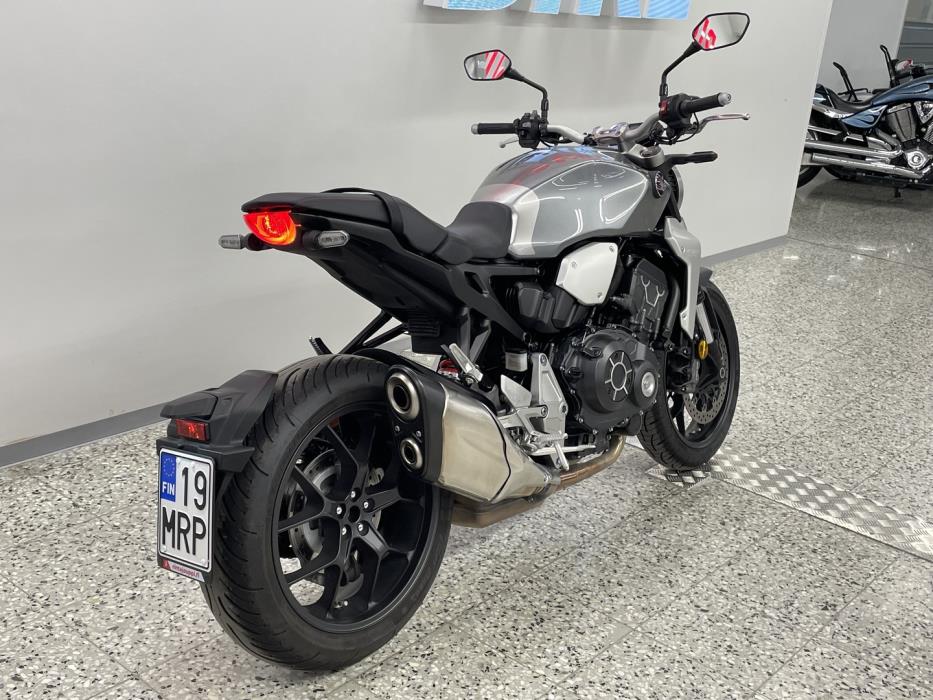 HONDA CB 2019