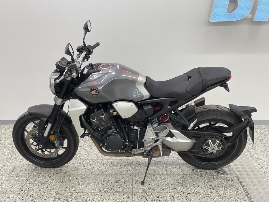 HONDA CB 2019