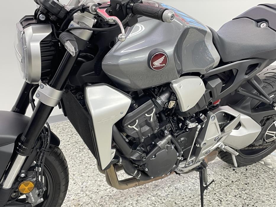 HONDA CB 2019