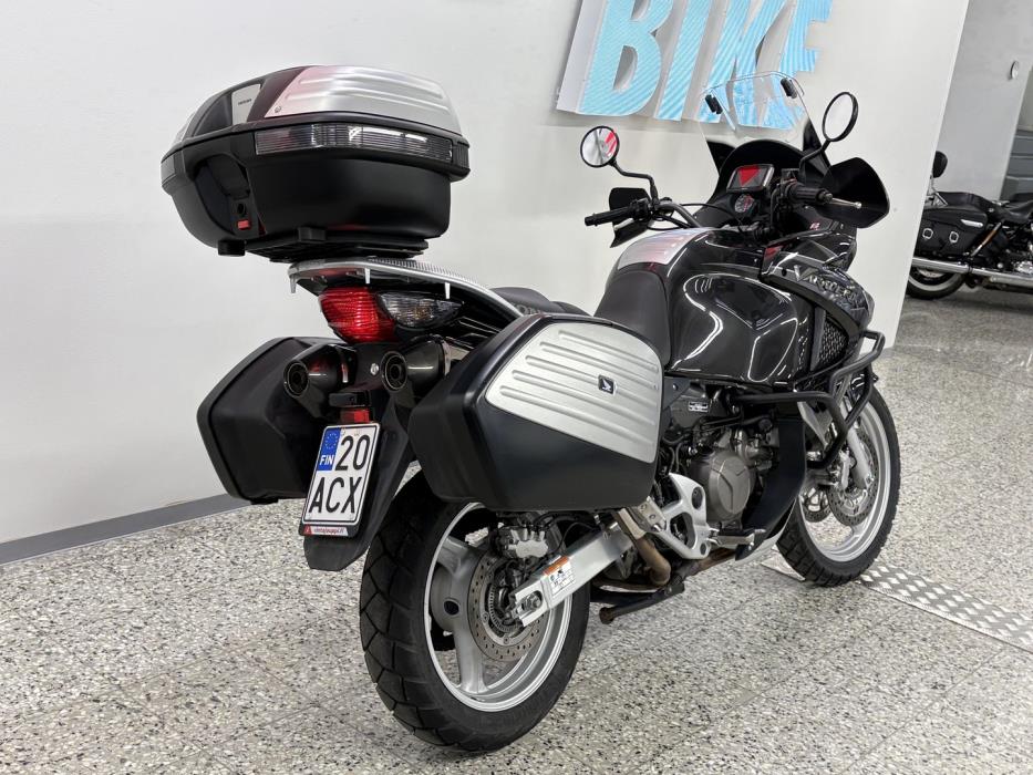 HONDA XL 2011
