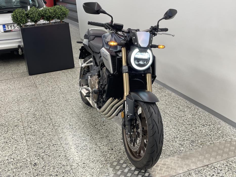 HONDA CB 2022