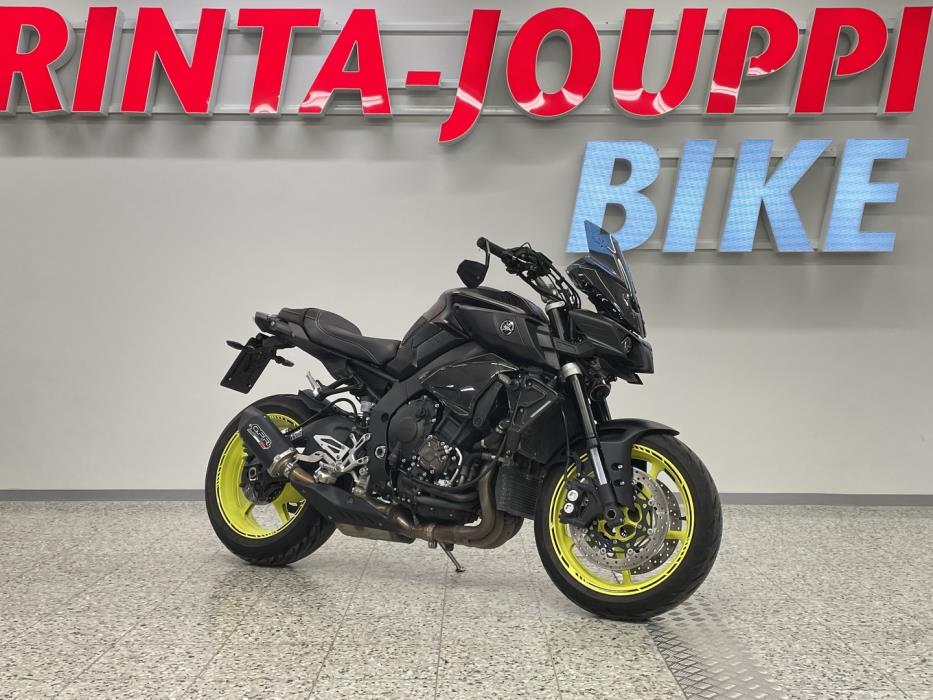 YAMAHA MT-10 2018