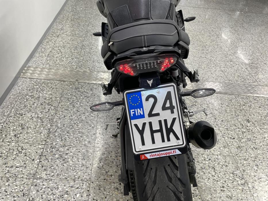 YAMAHA MT-10 2018