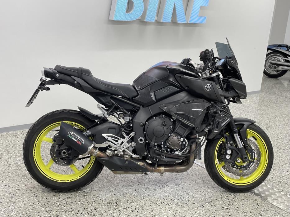 YAMAHA MT-10 2018