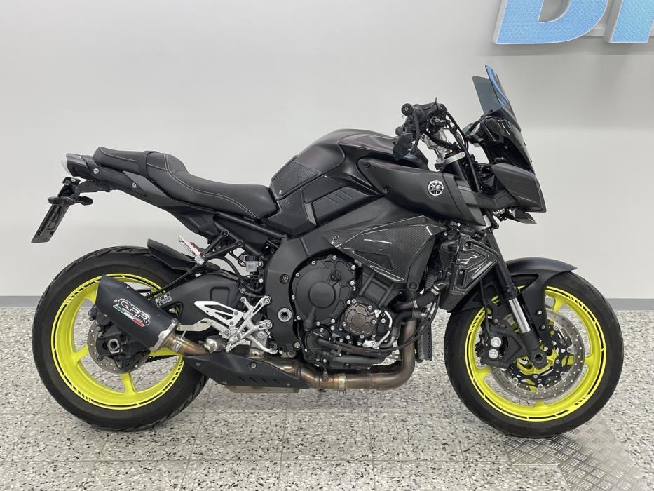 YAMAHA MT-10 2018