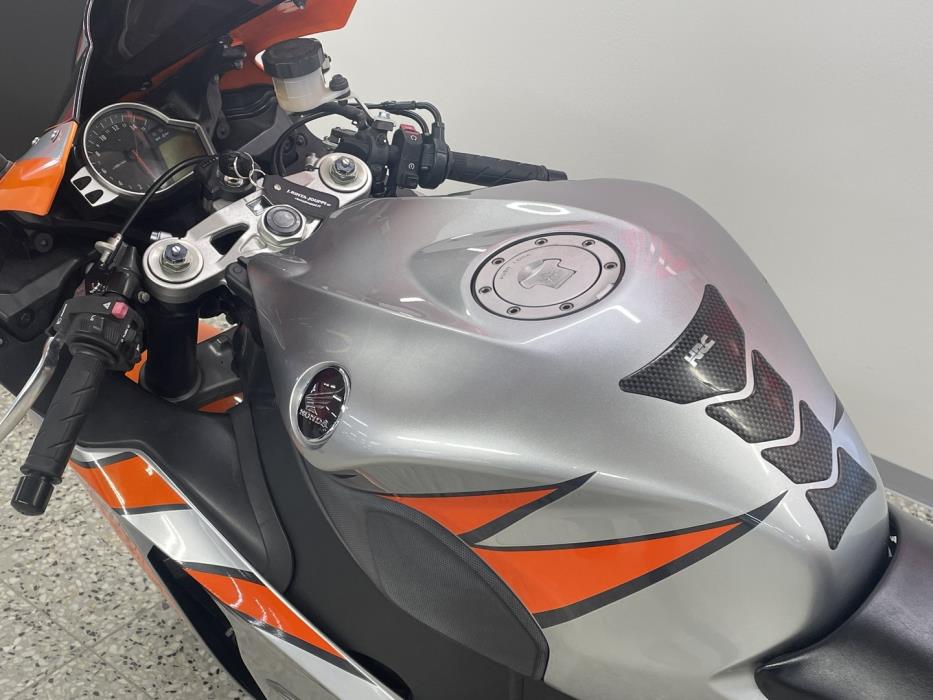 HONDA CBR 2010