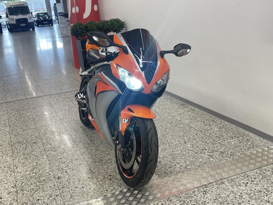 HONDA CBR 2010