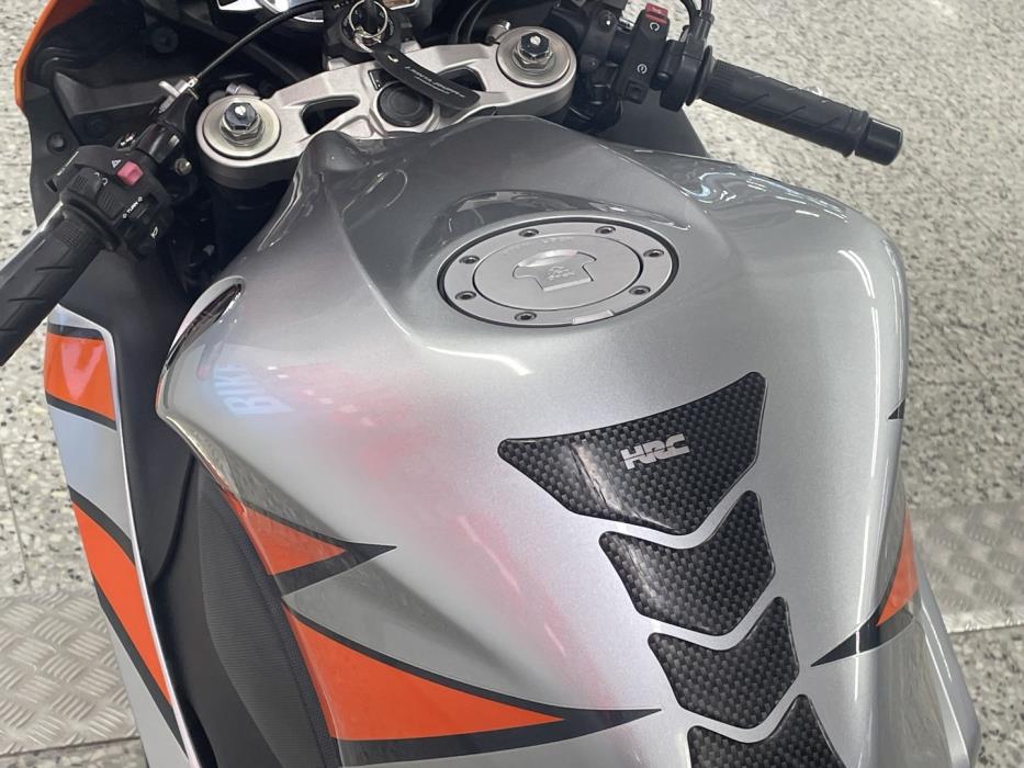 HONDA CBR 2010