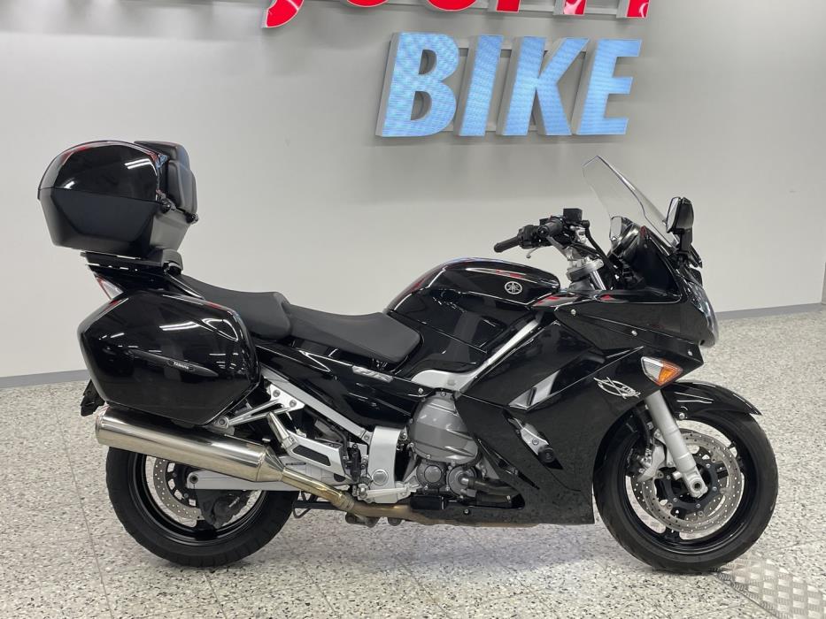 YAMAHA FJR 2013