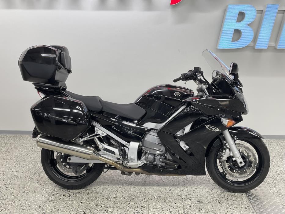 YAMAHA FJR 2013