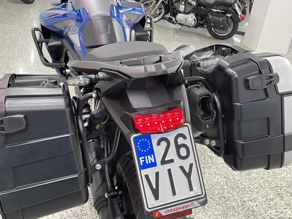 TRIUMPH TIGER 2023