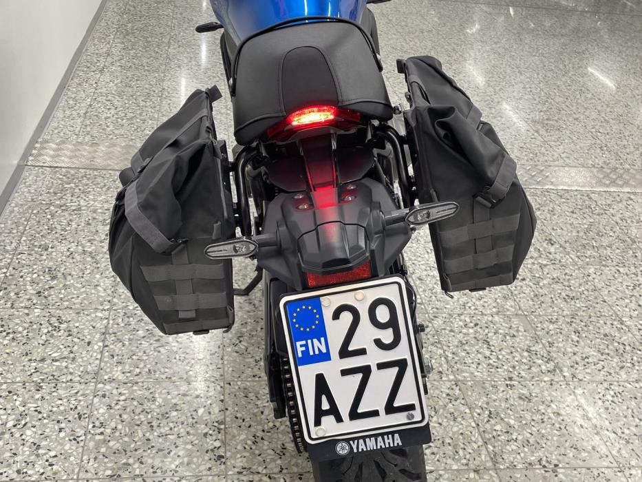YAMAHA XSR 2023