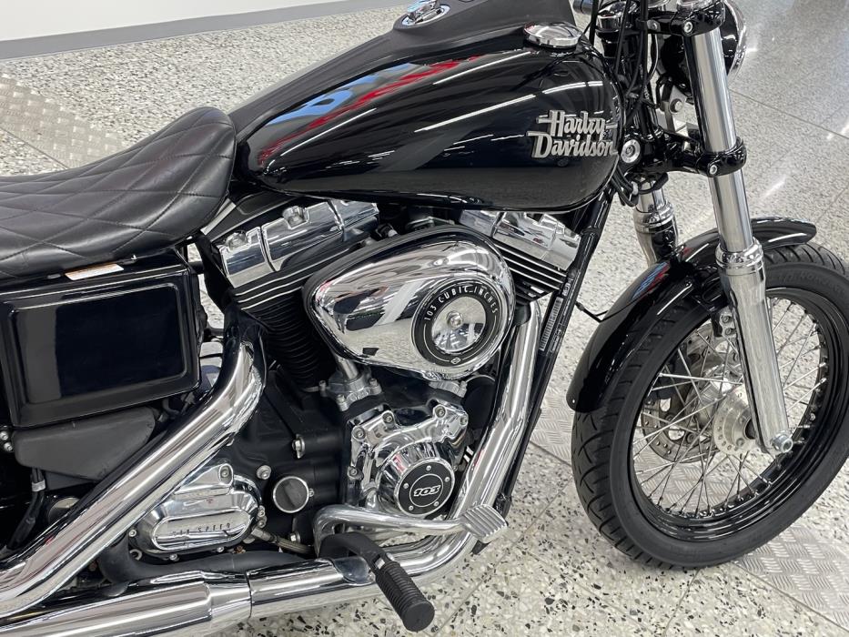 HARLEY-DAVIDSON DYNA 2014