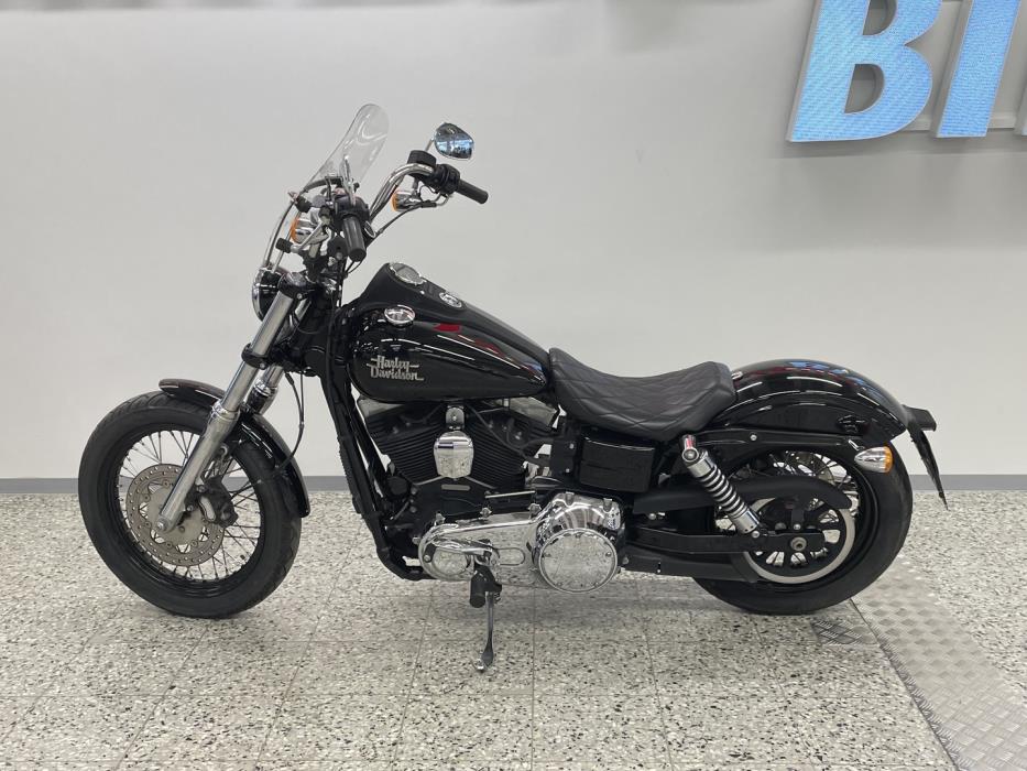 HARLEY-DAVIDSON DYNA 2014