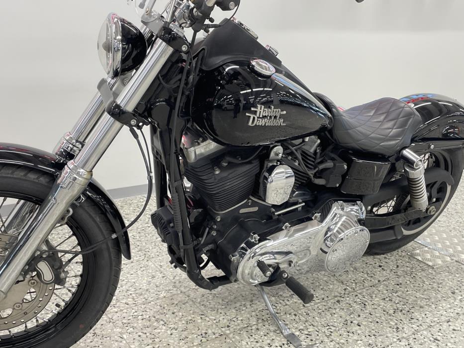 HARLEY-DAVIDSON DYNA 2014
