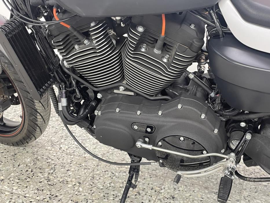 HARLEY-DAVIDSON SPORTSTER 2012