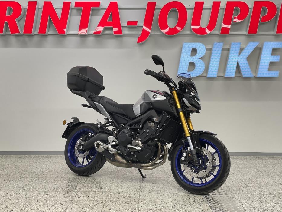 YAMAHA MT-09 2018