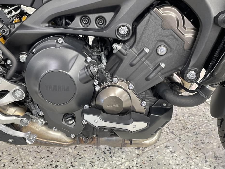 YAMAHA MT-09 2018