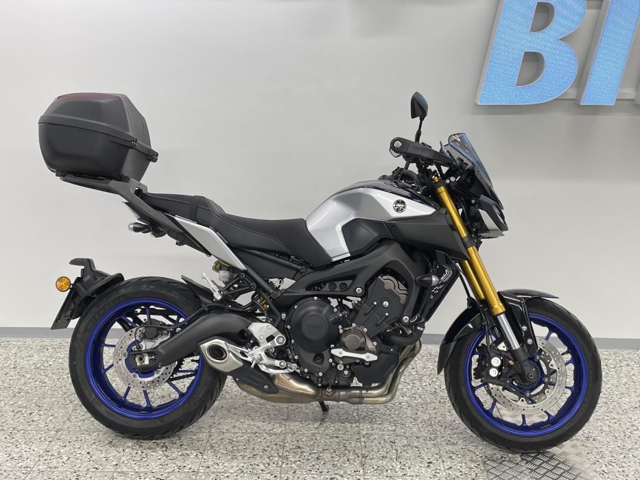 YAMAHA MT-09 2018