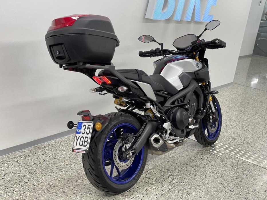 YAMAHA MT-09 2018