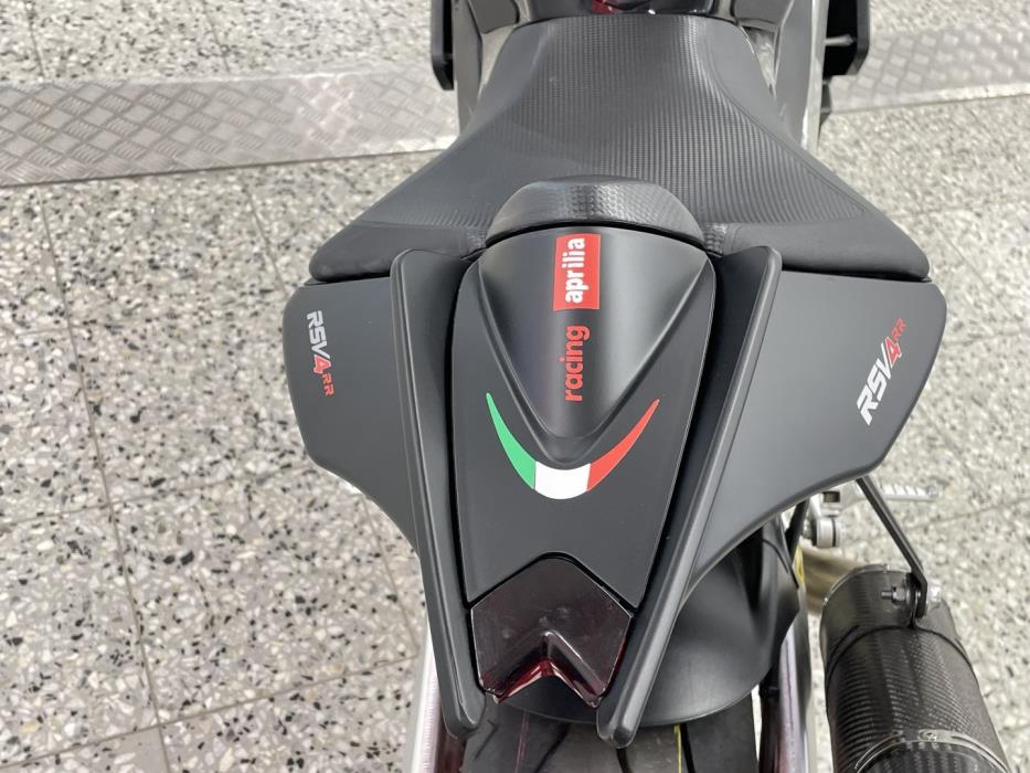 APRILIA RSV4 2011