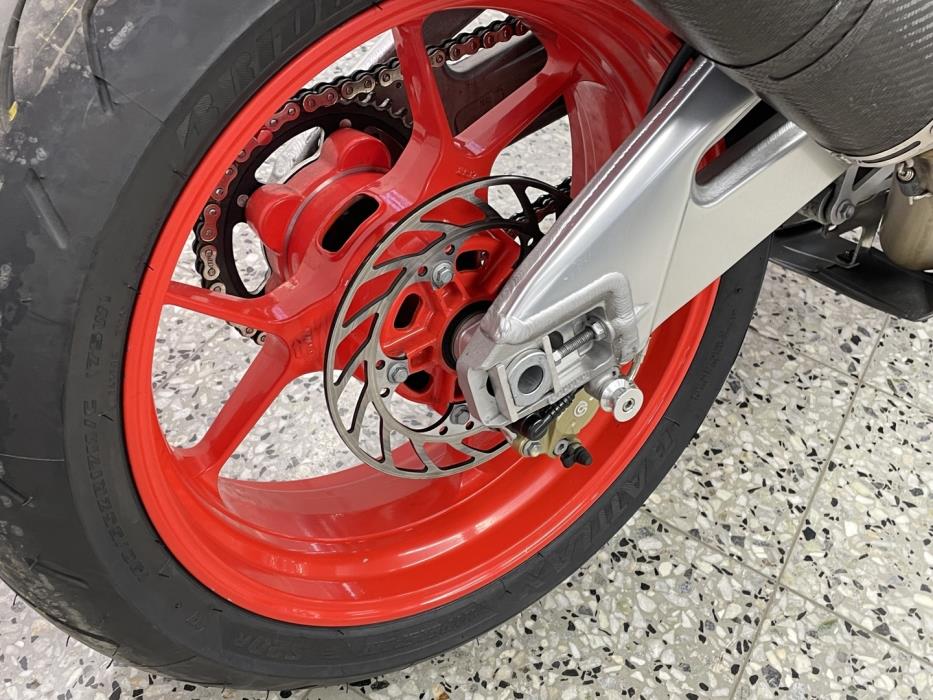 APRILIA RSV4 2011