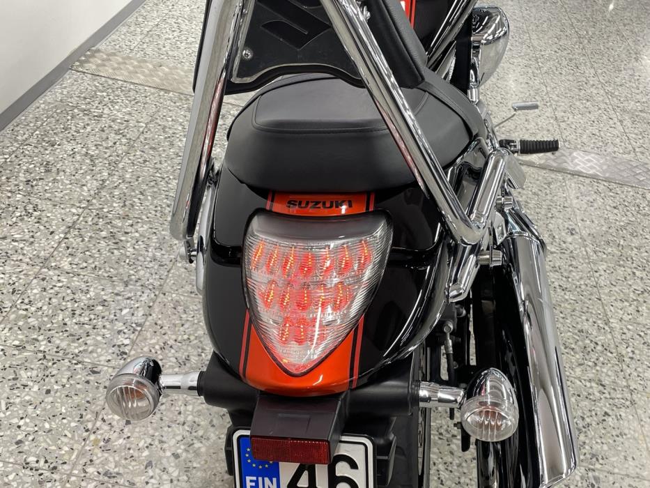 SUZUKI Intruder 2012