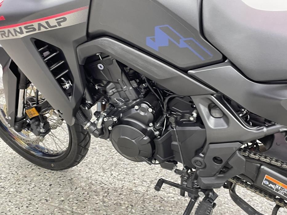 HONDA XL 2024