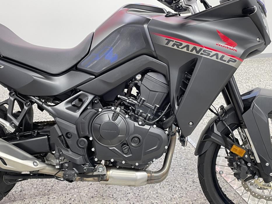 HONDA XL 2024