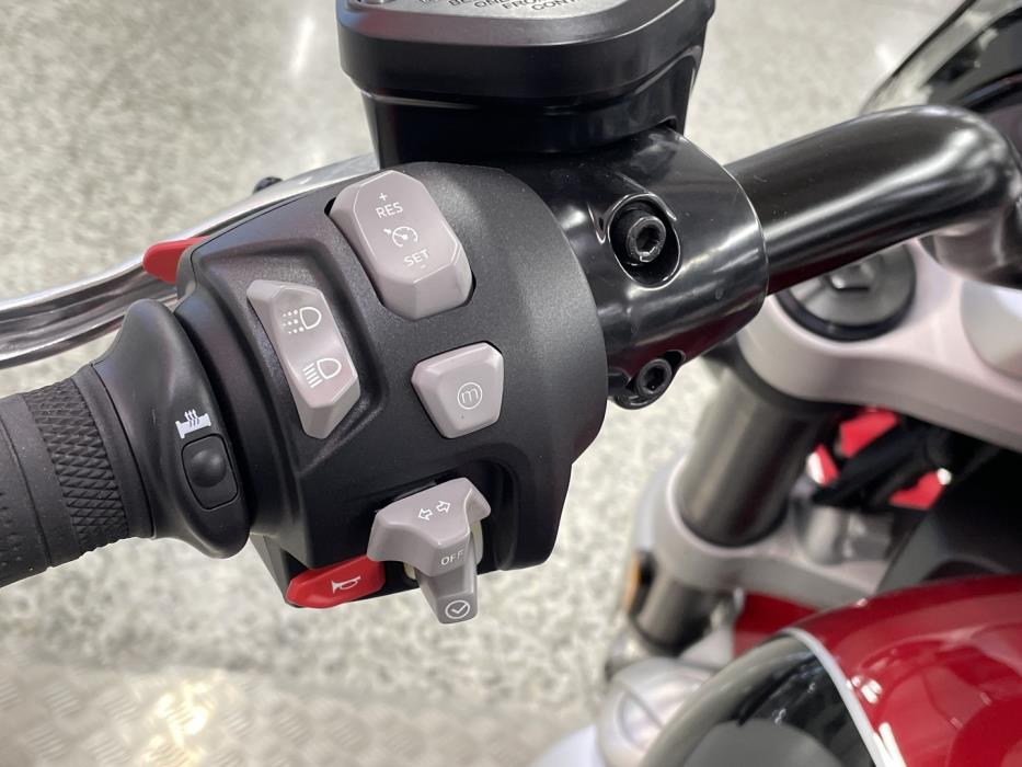 TRIUMPH ROCKET III 2024