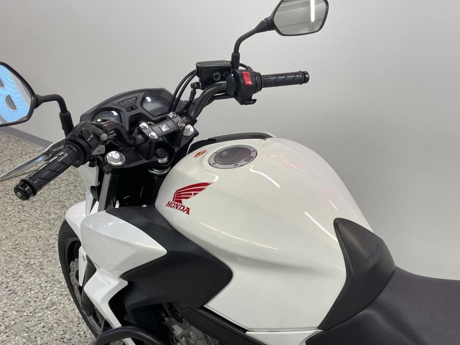 HONDA CB 2015